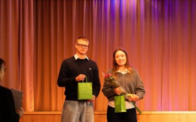 Nauja lyderystės pradžia – inauguruota Šiaulių „Romuvos“ gimnazijos mokinių prezidentė