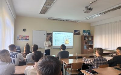 Kaip pasiruošti gyvenimui po mokyklos? Finansų patarėjos įžvalgos abiturientams
